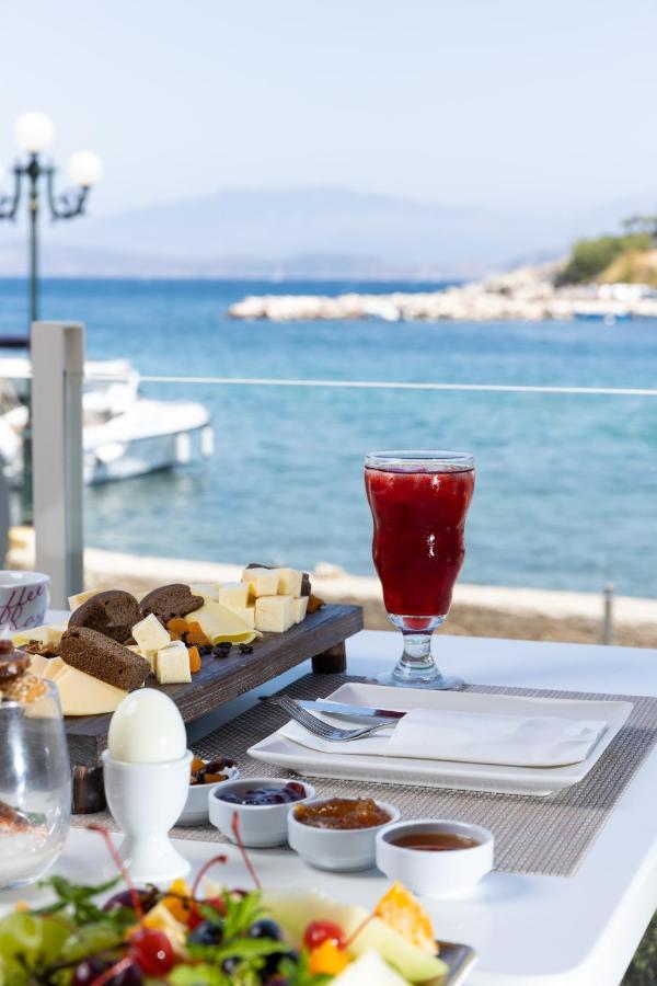 Melina Bay Boutique Hotel Kassiopi Exterior foto